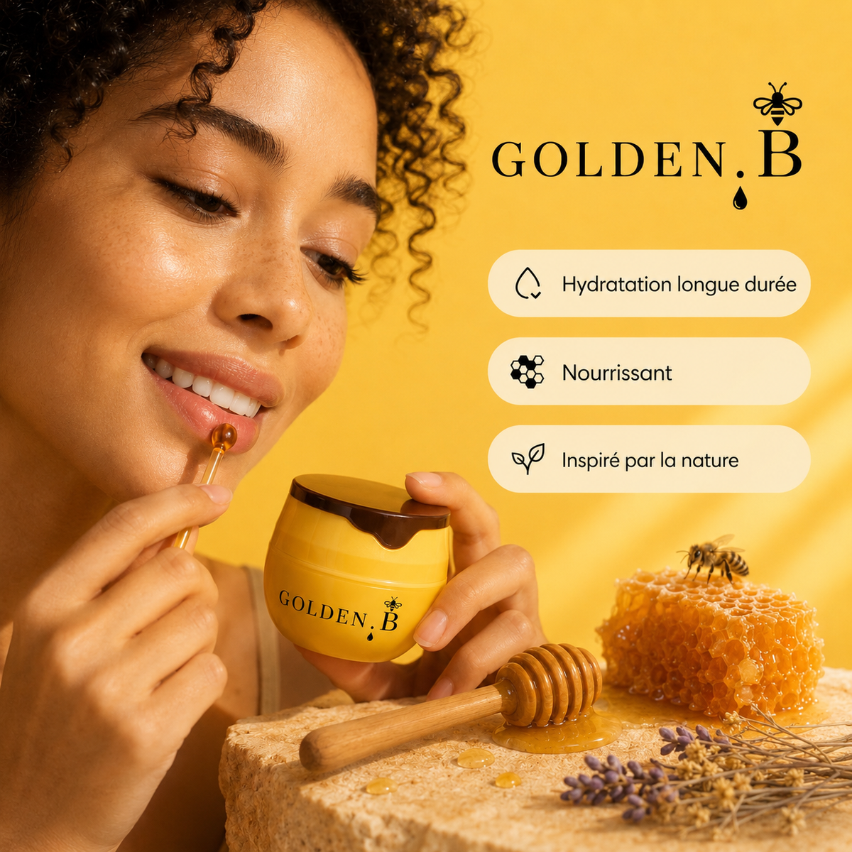 Baume levres naturel Golden.B femme appliquant le soin miel propolis
